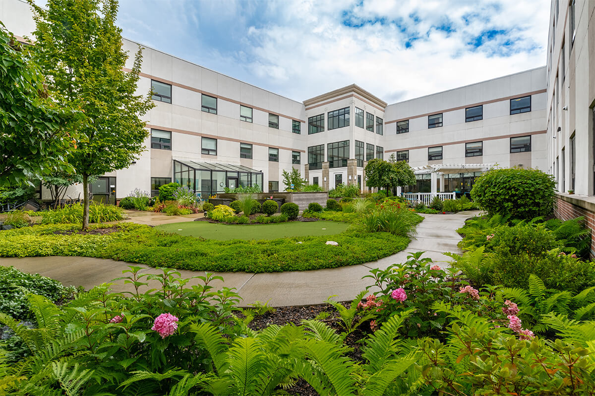 Avalon_Bloomfield_B-30 Avalon of Bloomfield courtyard garden